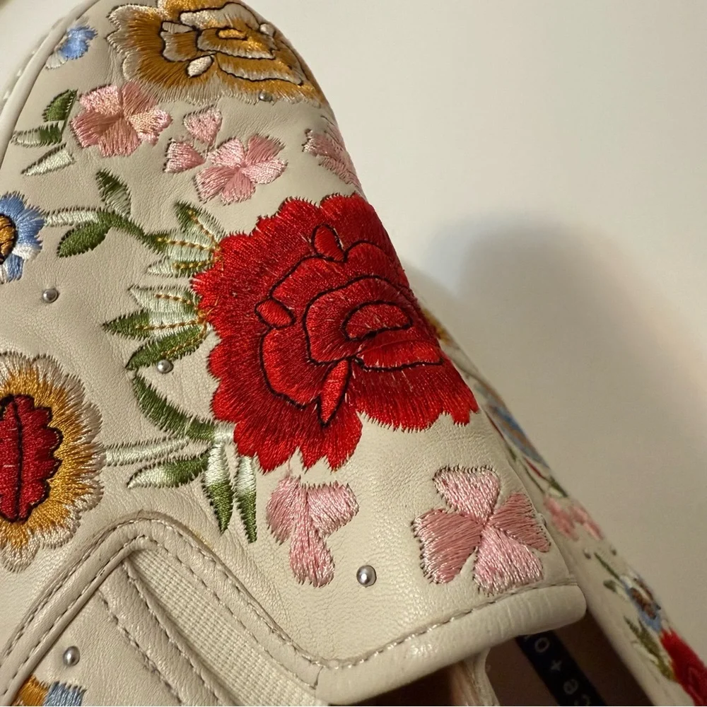 Alice + Olivia Sz 8 leather Sasha Floral Embroidered Slip-On Platform Sneakers - Picture 4 of 9